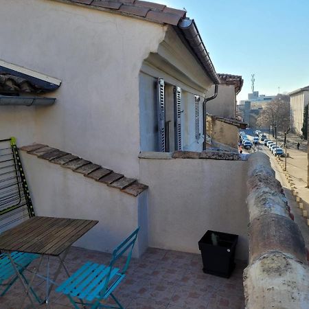 Studio Avignon Place Des Corps Saints Apartment Exterior photo