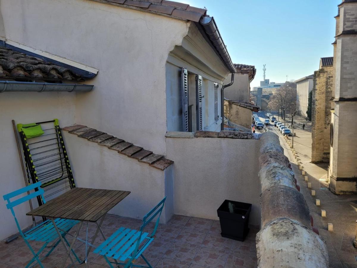 Studio Avignon Place Des Corps Saints Apartment Exterior photo